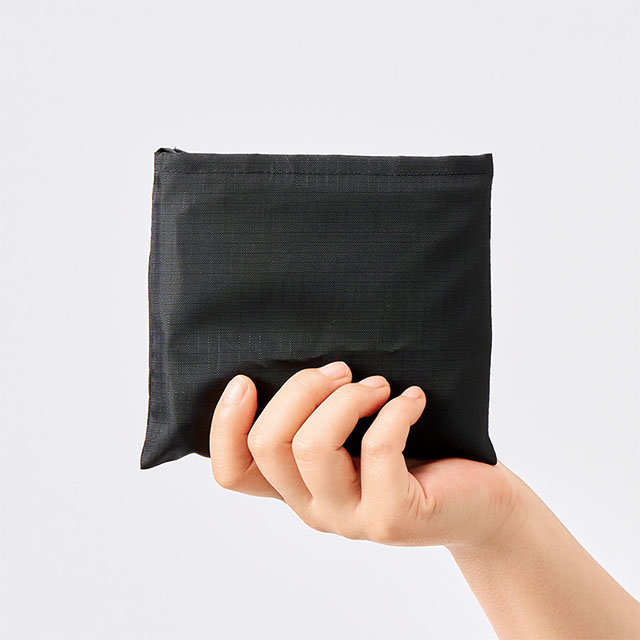 内ポケットに収納可能